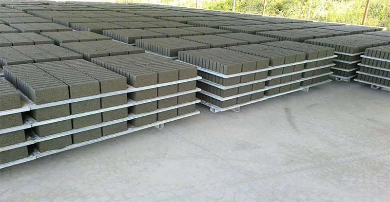 PVC<a href=http://m.fmhorg.cn/ target=_blank class=infotextkey>空心磚托板</a>